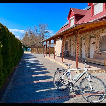 Relax Apartman Siofok-Sosto Exterior photo